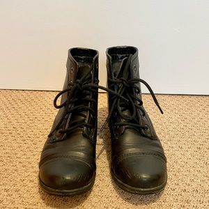 Skechers Combat Boots | 7.5